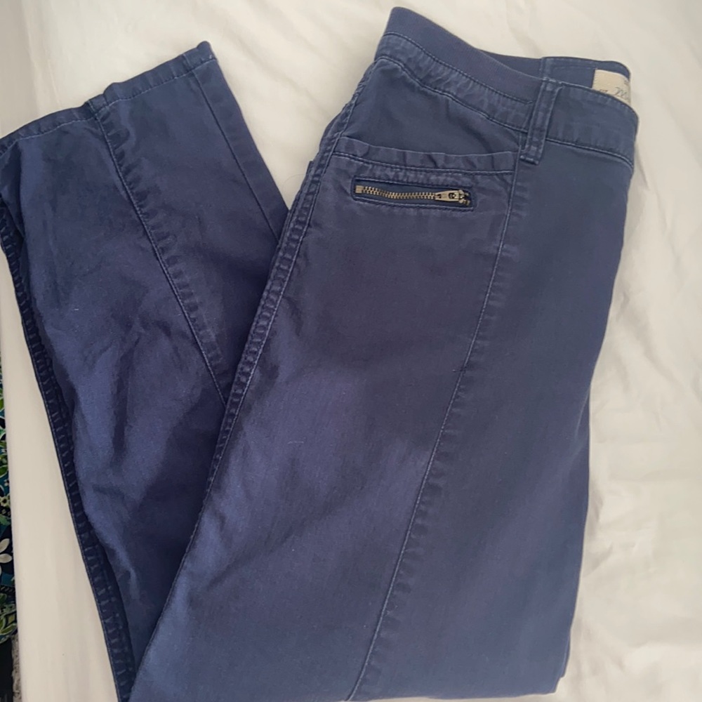 SONOMA mid rise straight leg navy pants.